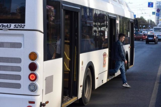 Автобусы из Рамони экстренно отменили из-за гололедицы
