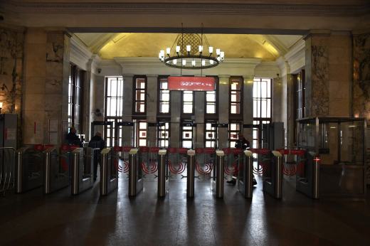 Москвичей предупредили о возможных ограничениях на станциях метро