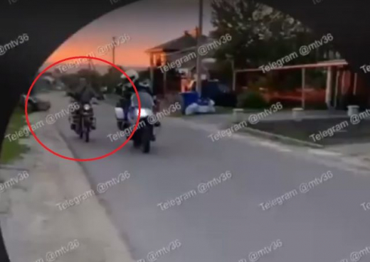 Подросток на мопеде попал в аварию в Воронеже при попытке скрыться от полиции