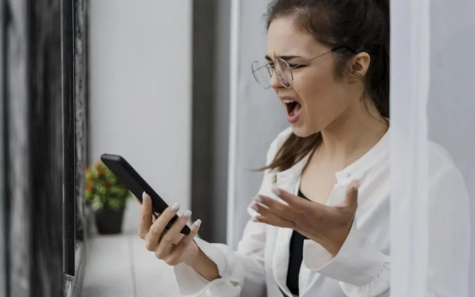 Суд рассмотрит иск против РКН и Минцифры из-за ограничений звонков в мессенджерах