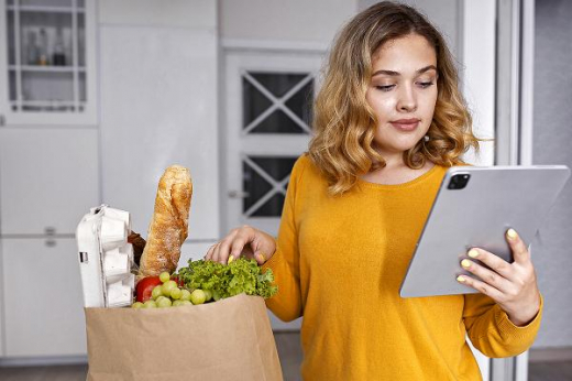 Рынок e-grocery по итогам 2025 г. вырастет до 1,6 трлн руб.