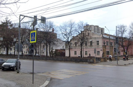 На оживлённом перекрёстке в центре Воронежа временно отключат светофоры
