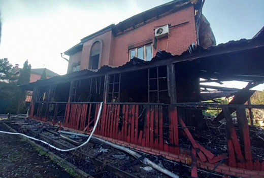 Семья с двумя детьми сгорела в собственном доме в Подмосковье