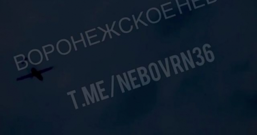 Атакующий Воронежскую область беспилотник попал на видео
