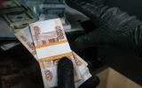 МВД: Мошенники заставили москвича вскрывать чужие сейфы