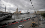 На Москве-реке близ района Печатники заметили ярко-зеленое пятно