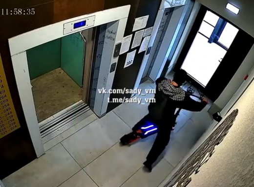 Однорукий похититель велосипедов терроризирует воронежский жилкомплекс