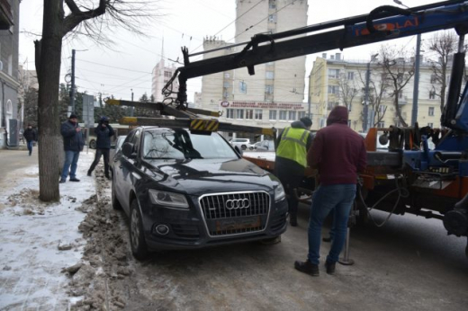 Воронежский общественник: «Надо приучить водителей пользоваться платными парковками»