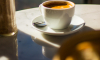 Сомнолог Исап: пить первую чашку кофе следует через час после пробуждения