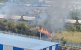 Два крупных ландшафтных пожара одновременно вспыхнули в разных районах Воронежа