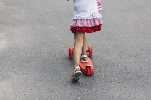 Стало известно состояние 4-летней девочки, которую сбил воронежец на электроскутере
