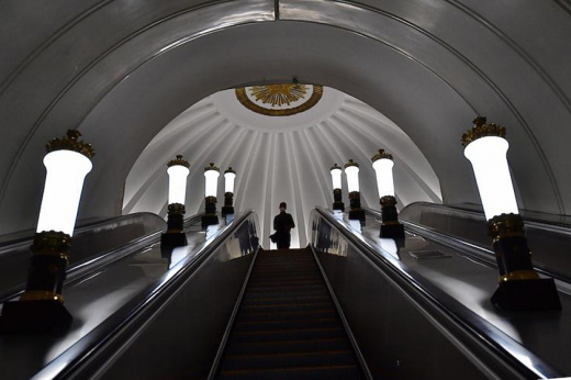 Мосгордума увеличила штраф за остановку эскалатора в метро до 5 тыс. рублей