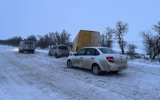 Непогода в Крыму: МЧС вытащили из снежных заносов 4 авто