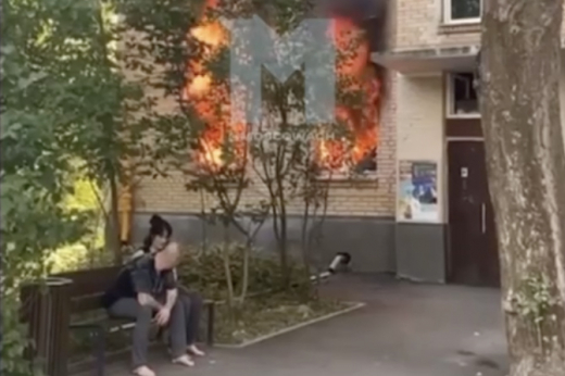 Попавших на видео во время пожара в квартире москвичей назвали мемом