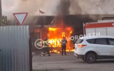 Пылающий ТЦ под Воронежем сняли на видео