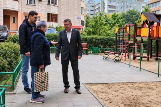 «Единая Россия» проводит мониторинг ремонта дворовых территорий в Воронеже