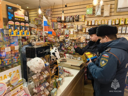 Сотрудники МЧС взяли на контроль места реализации пиротехники в Серебряных Прудах