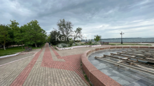 Опасный фонтан на набережной Керчи никто не может закрыть