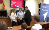 Воронежские активисты «Движения Первых» получили свои первые взрослые документы из рук Героя России
