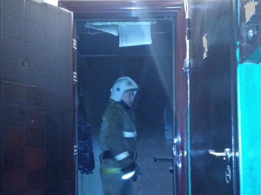 Более 20 человек эвакуировали из загоревшейся в Воронеже общаги