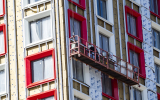 Спрос на жилье в московских новостройках упал почти наполовину