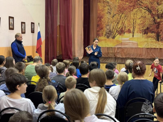 Познавательный урок по пожарной безопасности прошёл в Клеменовской школе-интернате
