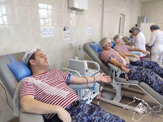 Донорскую кровь для коллег-военнослужащих стали росгвардейцы Севастополя