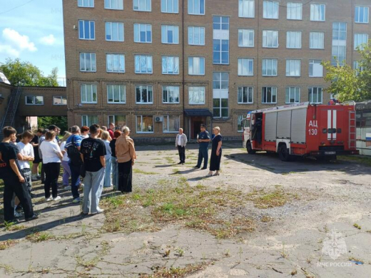 В преддверии учебного года в Воскресенске оценили готовность учебных заведений к возможным чрезвычайным ситуациям