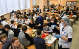 Названы причины изменений в меню московских школьных столовых