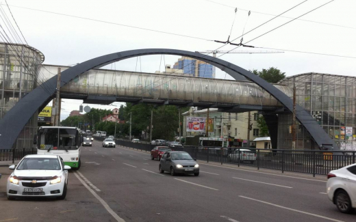 В Воронеже начали наносить новую дорожную разметку на Московском проспекте