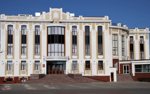 Помощникам тамбовских депутатов поднимут зарплату сразу на 22%