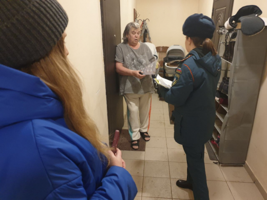 Сотрудники МЧС России посетили многодетные семье в Щёлкове