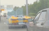 На 43-м километре МКАД таксист на Lada Priora врезался в Lamborghini Revuelto