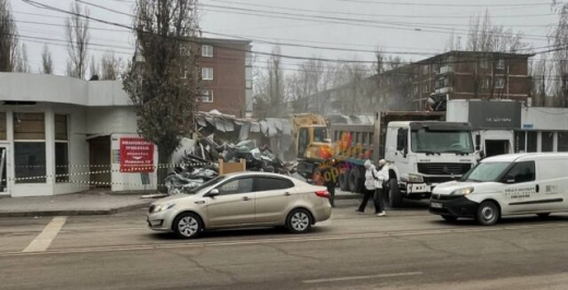 В Воронеже начали сносить павильоны на улице Маршака