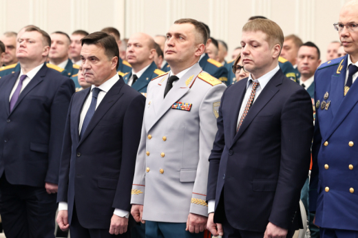 Андрей Воробьев поздравил сотрудников МЧС России с 35-летием ведомства