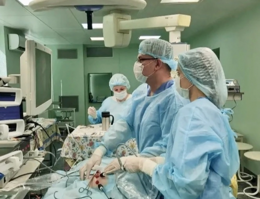 Воронежские врачи спасли шестидневного малыша с редким пороком