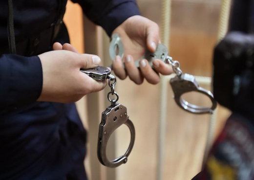 Волк: Жителя Подольска задержали за нападение на банк в 2012 году