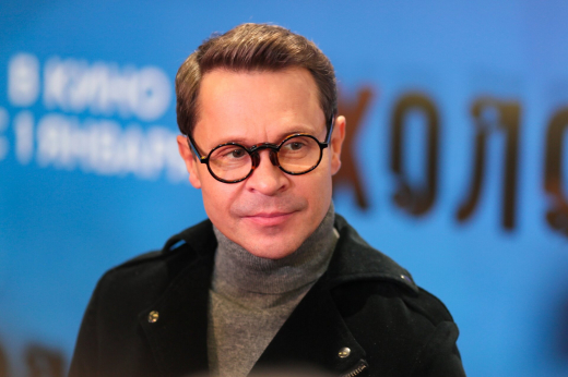 Банданы, бюстгальтеры, накладки для сосков. Всем этим актер Павел Деревянко сможет торговать под своим товарным знаком
