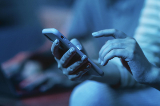 Россияне жалуются на массовые сбои в Telegram. Мессенджер блокируют?