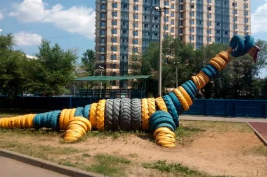 «Шинозавр разрушен». Почему в Москве демонтировали главный символ ЖКХ-арта