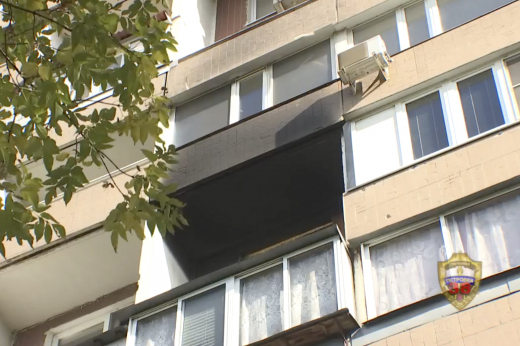 В Москве сотрудники ГАИ вывели из горящей квартиры пенсионерку