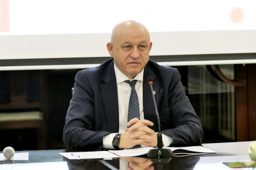 Главой Бобровского района снова стал Анатолий Балбеков, который уже 31 год занимает этот пост