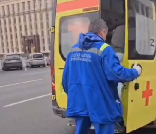 Автомобилисту стало плохо за рулём в центре Воронежа